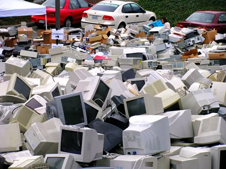 Computer Scrap Buyer in Hyderabad - A2Z Scrap Buyer